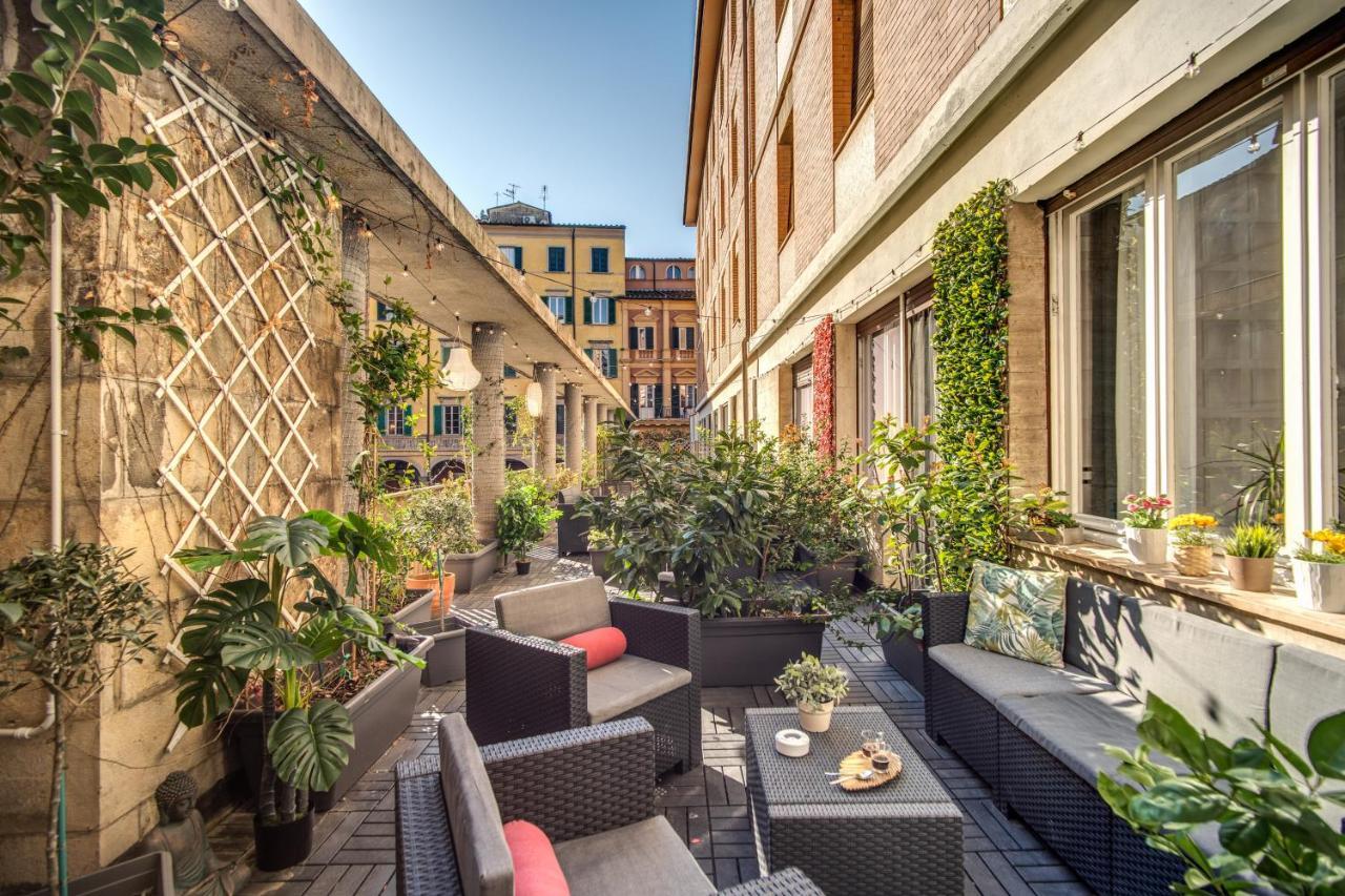Aweshomeitaly - White Mirrors Apartment Pisa Exterior foto